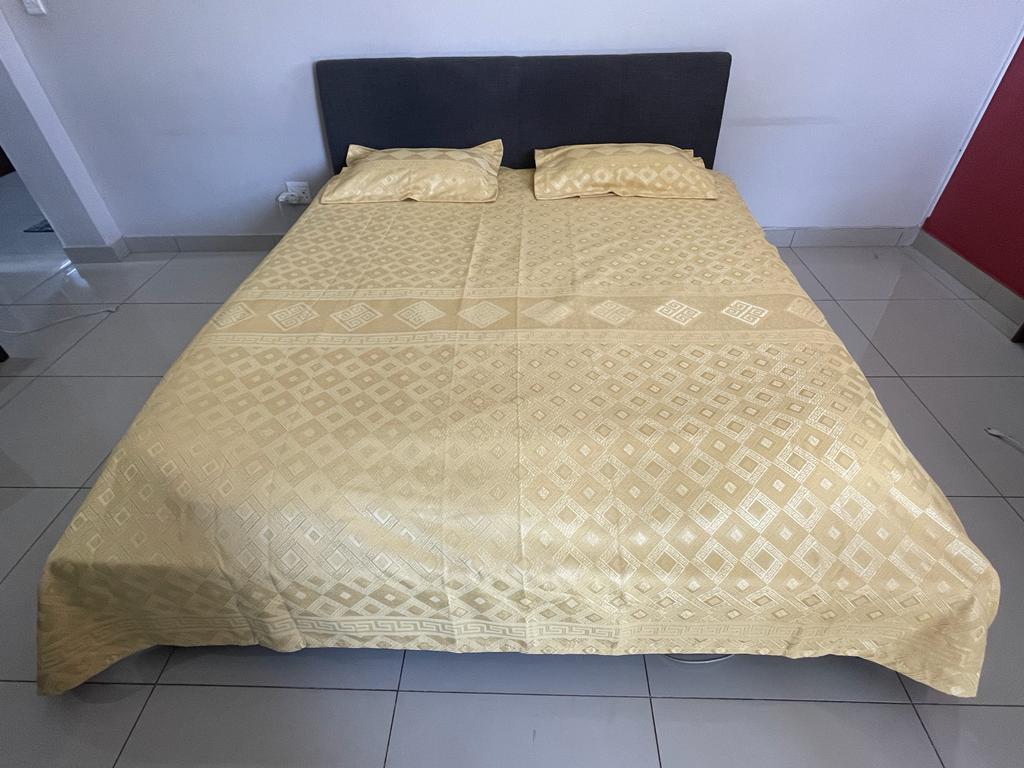 Carla 4-Piece Bed Spread Set (Yellow)