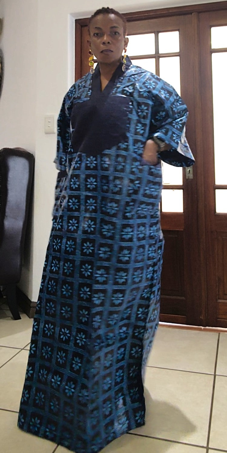 Aretha Rich Aunty Maxi Dress - Blue