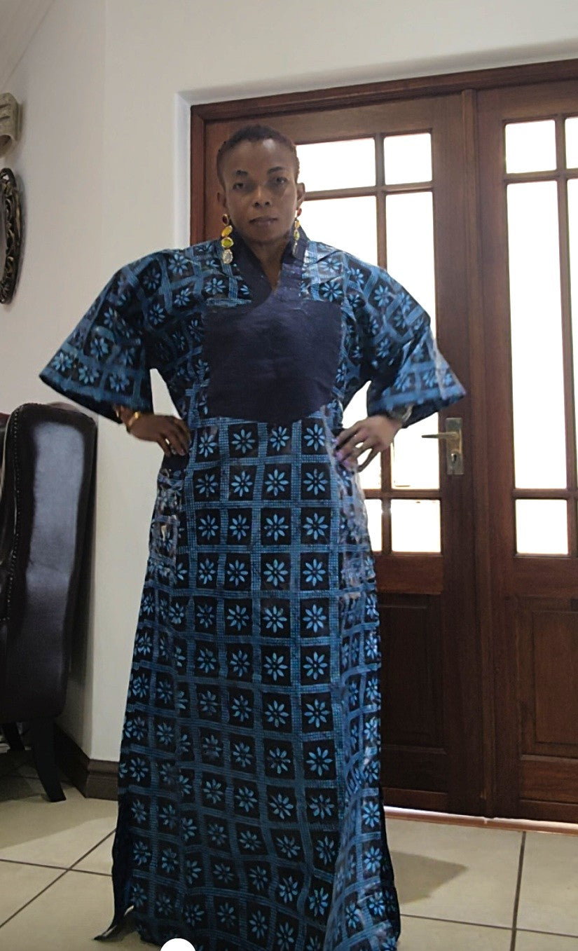Aretha Rich Aunty Maxi Dress - Blue